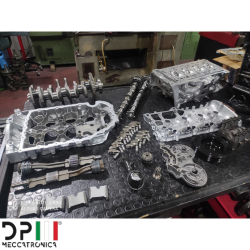 # Geschmiedeter Motor Elaborato 2.0 TFSI TSI Kettenmotor EA888
