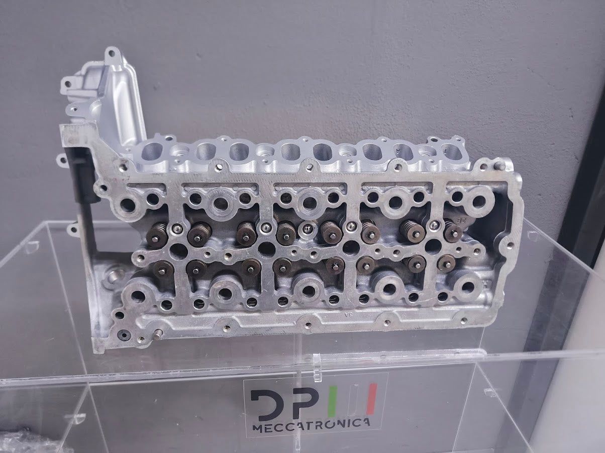 Testata disponibile revisionata rinforzata montata completa per 204DTD Jaguar Land Rover